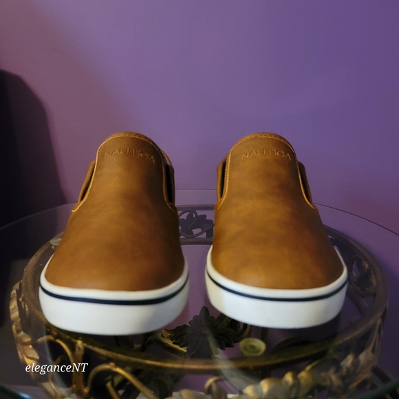 Nautica Youth  2 Pair Big Boys Tan Shoe Bundle  Sz: 5 - Picture 9 of 16